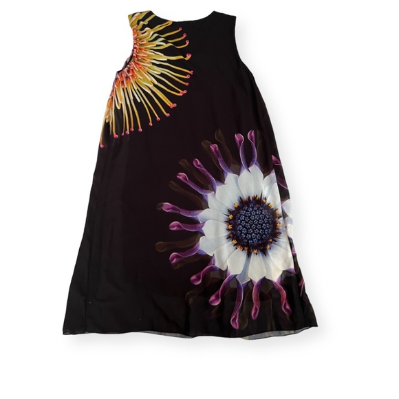 NWT CARRÉ NOIR Scoop Neck Sleeveless Floral Print Dress - Picture 3 of 7